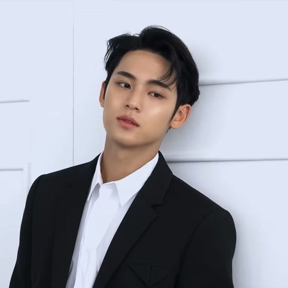 Vior. (@lesjyeux) on Twitter photo 