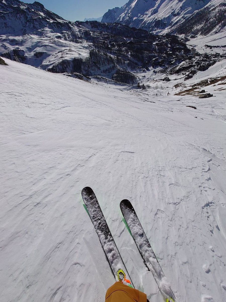 Romp Skis tweet media