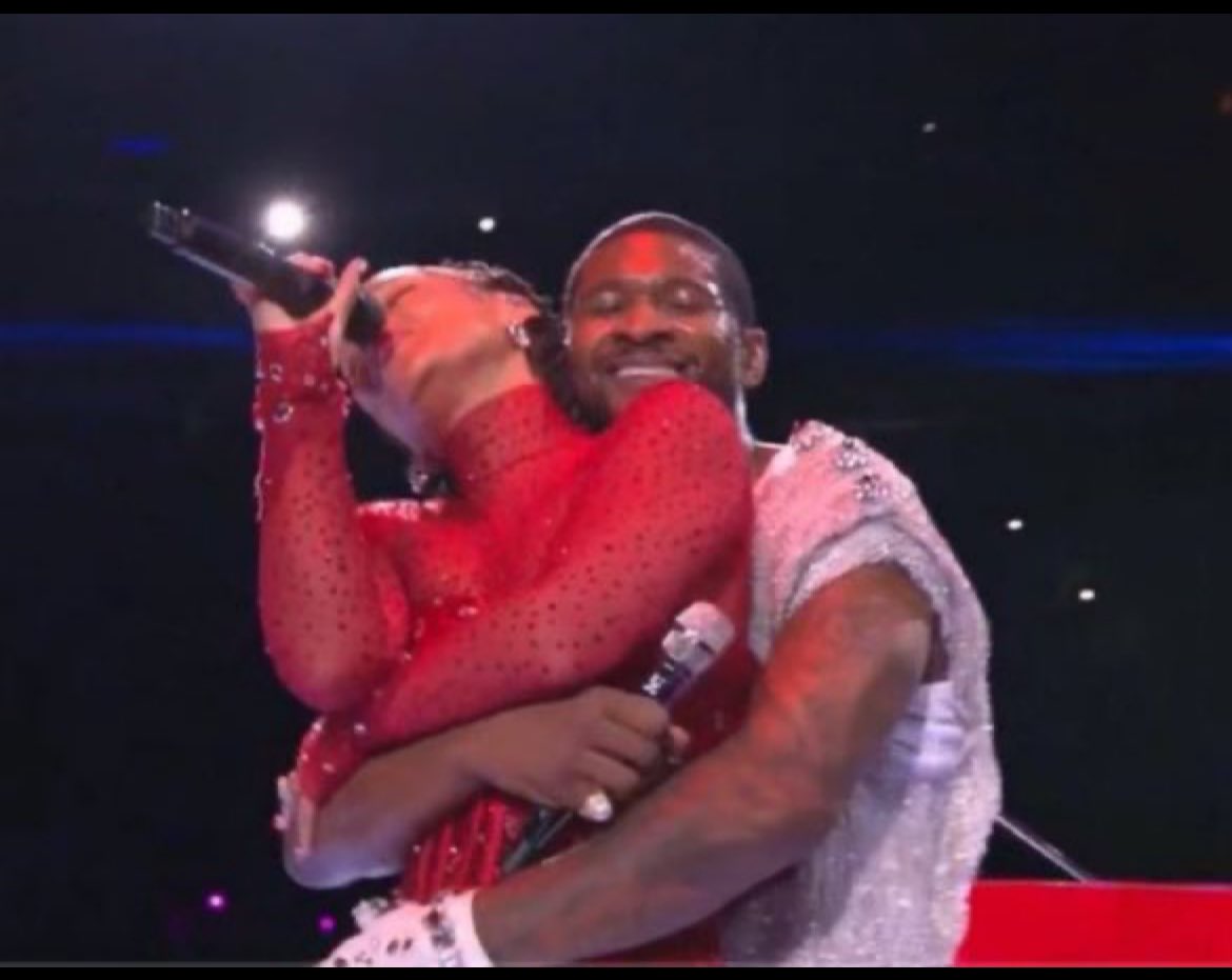 devon sawa tweet media