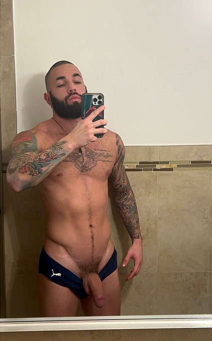 Say hello to my little friend 😉 https://t.co/WvxibRTB7o