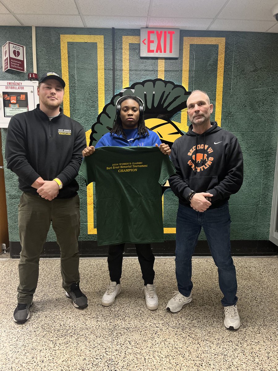 West Wrestling tweet media