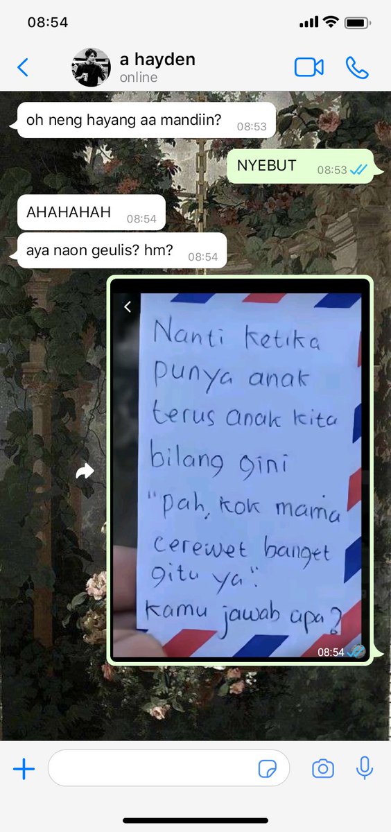 cloudyyyee's tweet photo. #CANDRAMAWA #barudakbageur "Pa, kok mama cerewet banget ya?
————
• 00line nct dream few tweets au
©cloudyyyee https://t.co/vAiqavVars
