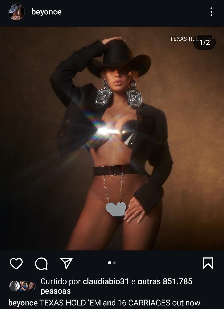 A rainha muito brasileira. Domingo de Carnaval lançamento de ÁLBUM com esse tapa sexo?? Carnavalesca