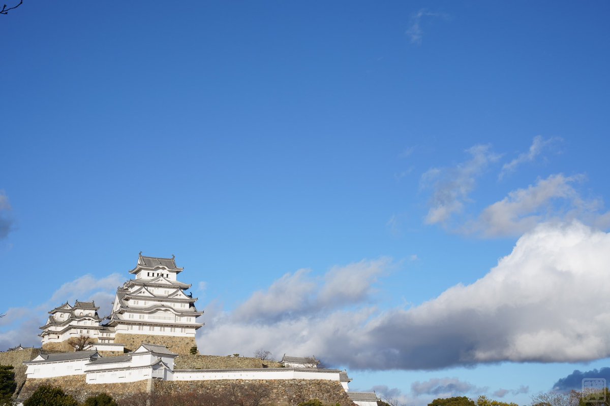 姫路城🏯

#兵庫県
#姫路市
#姫路城
#城
#写真
#お写んぽ
#カメラマン
#カメラ男子
#カメラ女子
#ファインダー越しの私の世界
#カメラ好きな人と繋がりたい
#picture
#α7rⅢ
#α7rⅲ
#sony
#sonyimages
#sonyalpha
#sonyalphasclub
#photography