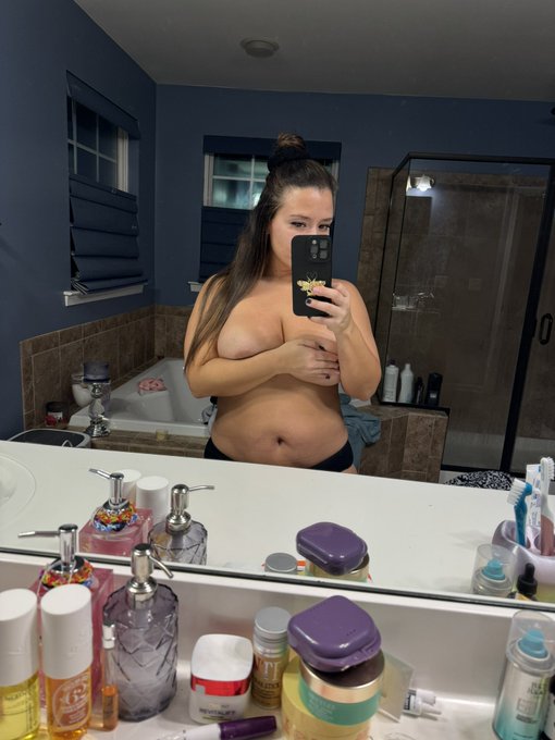 I&rsquo;m giving a 50% off discount for Valentine&rsquo;s Day coming up. Hehe, come enjoy my content and say hi😁❤️  https://t<a href="/tag/natural"class="tags"><span>#natural</span></a><a href="/tag/valentinesday"class="tags"><span>#valentinesday</span></a><a href="/tag/retweet"class="tags"><span>#retweet</span></a><a href="/tag/followformore"class="tags"><span>#followformore</span></a>