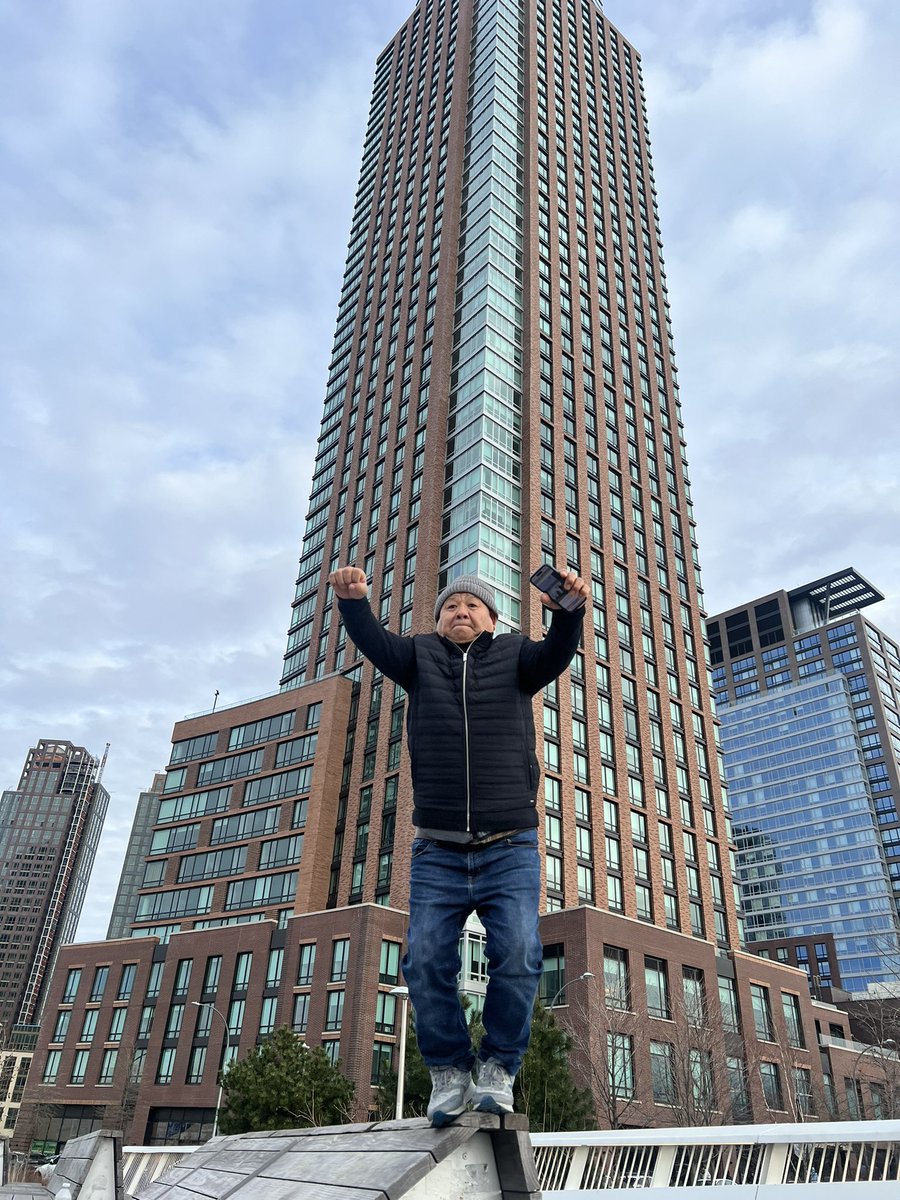 nima1ama's tweet photo. Make your fam feel young again 🫶🏽 https://t.co/xYI2YiSF1n