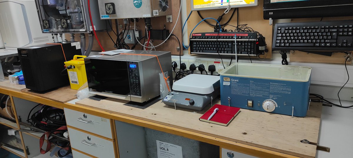 #smartexccz day 2: lab stations set up and ready to go. #lifeofanacademic markhartk.hw.ac.uk
