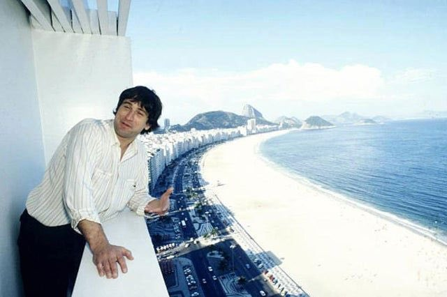 samfabelman's tweet photo. robert de niro at rio de janeiro, brasil in 1981. https://t.co/POO9QDe66h