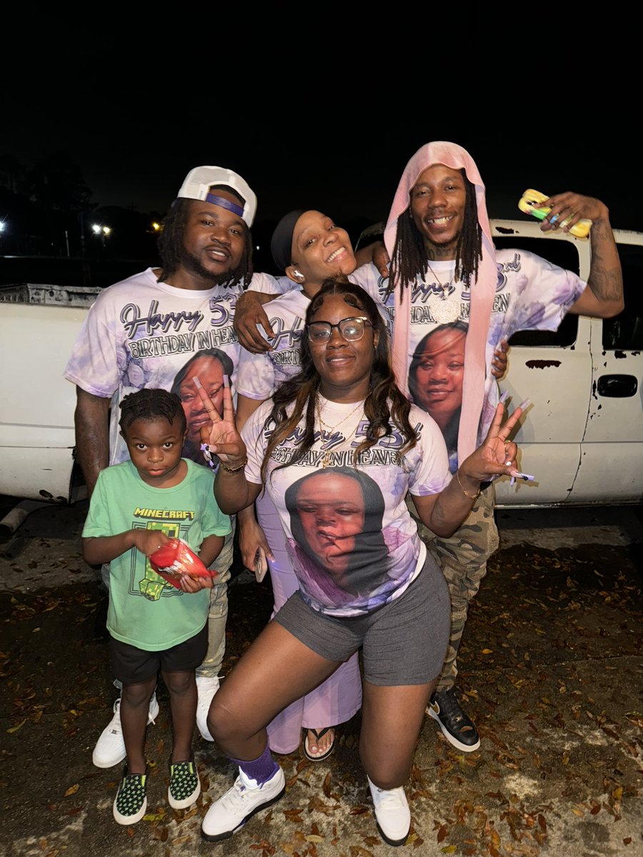 PrettyBytch_Jai's tweet photo. Happy birthday ma https://t.co/eVguseYtlx
