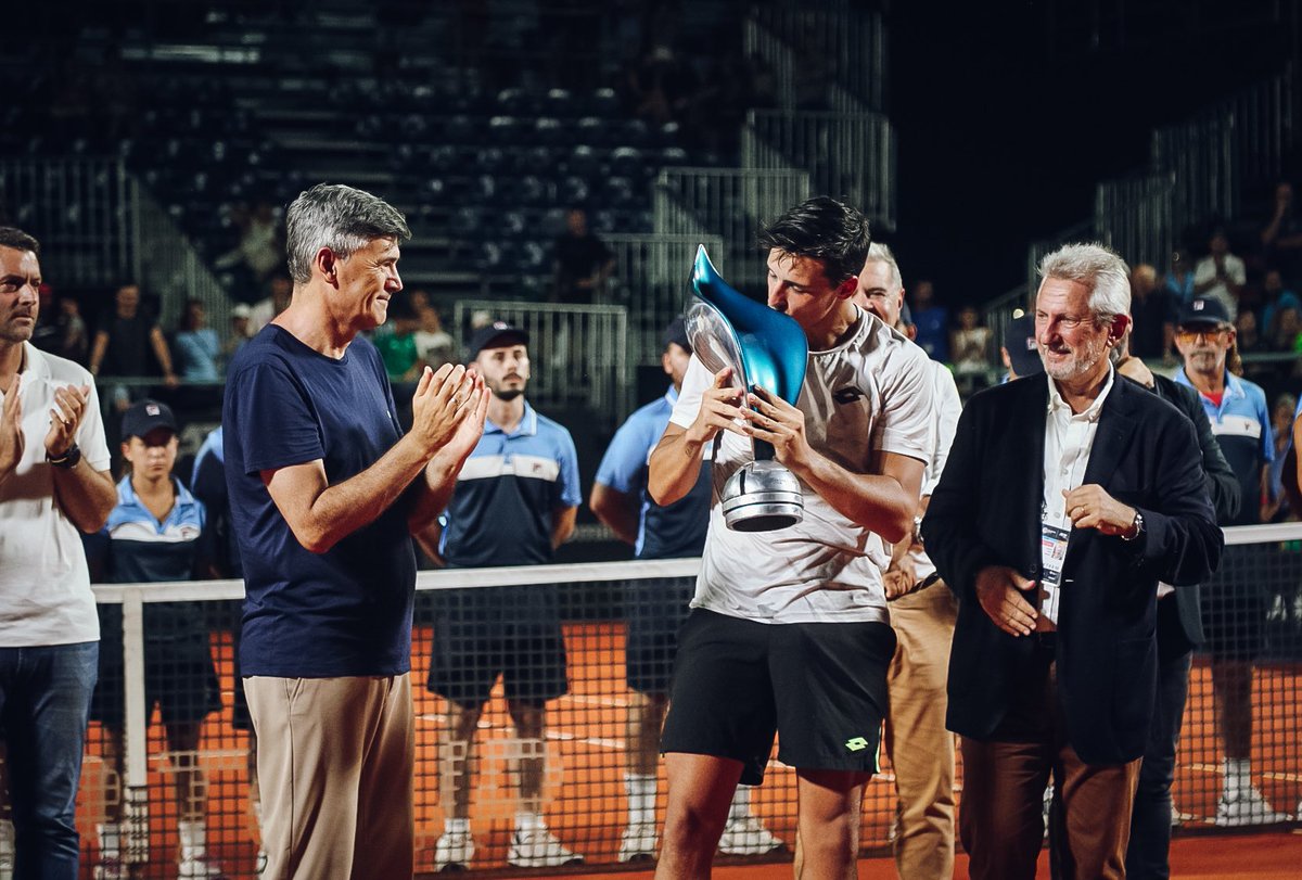 El intendente <a href="/PasseriniOk/">Daniel Passerini</a> entregó los premios a los ganadores del ATP 250 Córdoba Open que se disputó en el Polo Deportivo Kempes. 🎾🏆