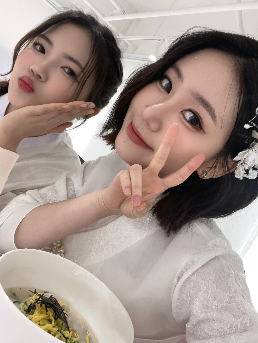 Lapillus_twt's tweet image. 라피스! 다들 설날 잘 보냈나요?!
제가 만든 만듀 🙀💗

#Lapillus #라필루스 #Bessie #베시