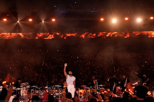 What a performance from @Usher! Amazing to see so much star power on the #AppleMusicHalftime Show stage!