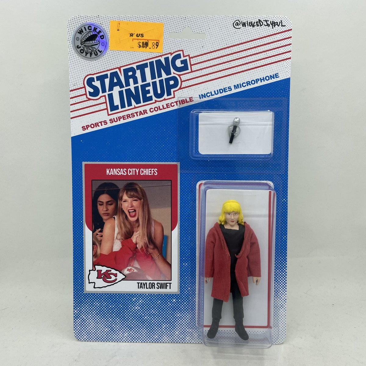 what you’re looking for has been here the whole time 👀 I made this Taylor Swift Starting Lineup one of a kind custom action figure 🏈

#SuperBowl 
#SuperBowl2024 
#TaylorSwift