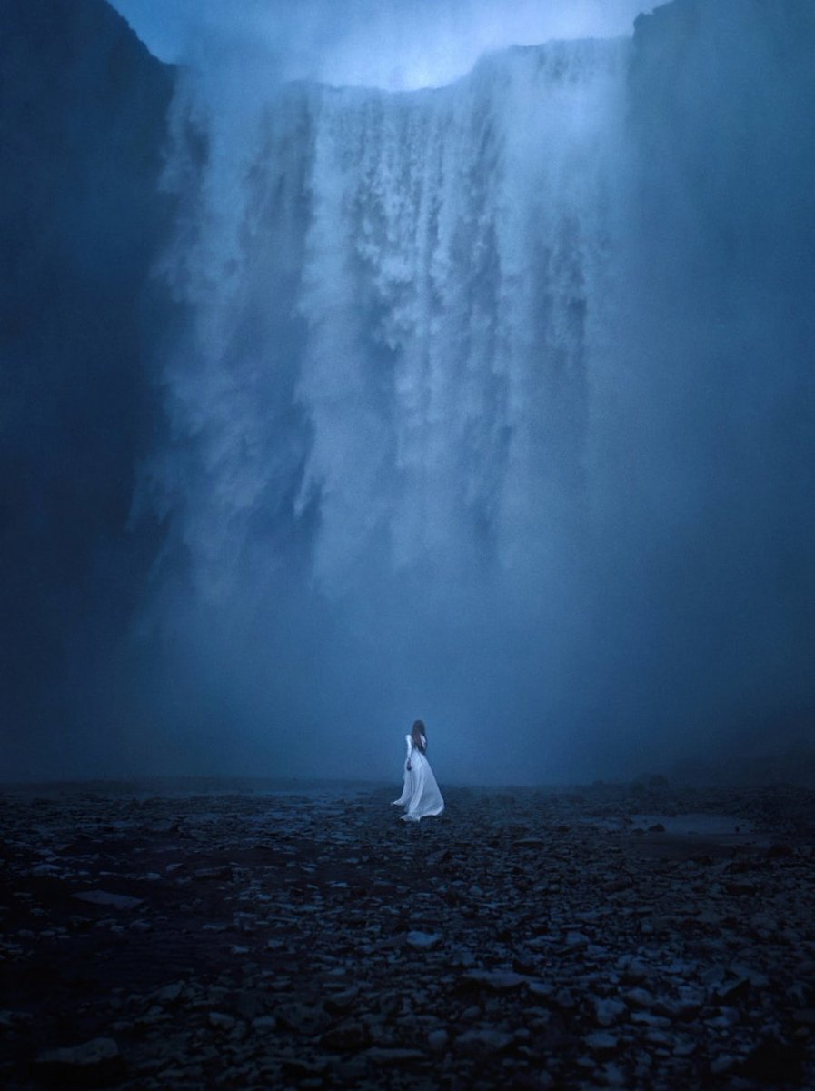 “I send my thoughts out on a search for
something new, but they always
come back with you.”

♡..

📸TJ.♡.