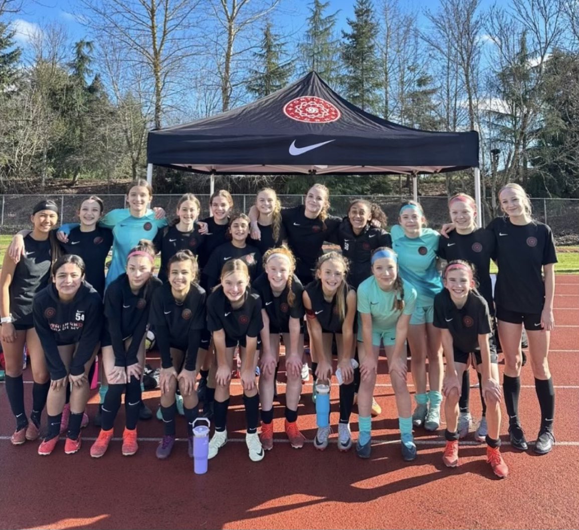 Mia_Rethwill's tweet photo. +3 points! Finished the weekend 2-0 against the Utah clubs at Home. Moved into 2nd place in the ECNL Northwest standings. 🌹

https://t.co/sdKQMknsad https://t.co/vKD2rOvbEG