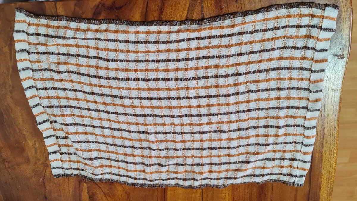 palmerdebra's tweet photo. Do you have those stubborn cup stains on your table that no matter what you use to scrub it, it just won’t come off? Well, I put a damp cloth or it and ran a hot iron on it quickly and like magic, the stubborn stains are gone! #HouseHack https://t.co/bHsGrt7Kri