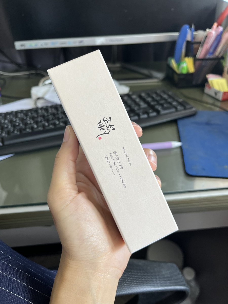 mena-nana tweet media