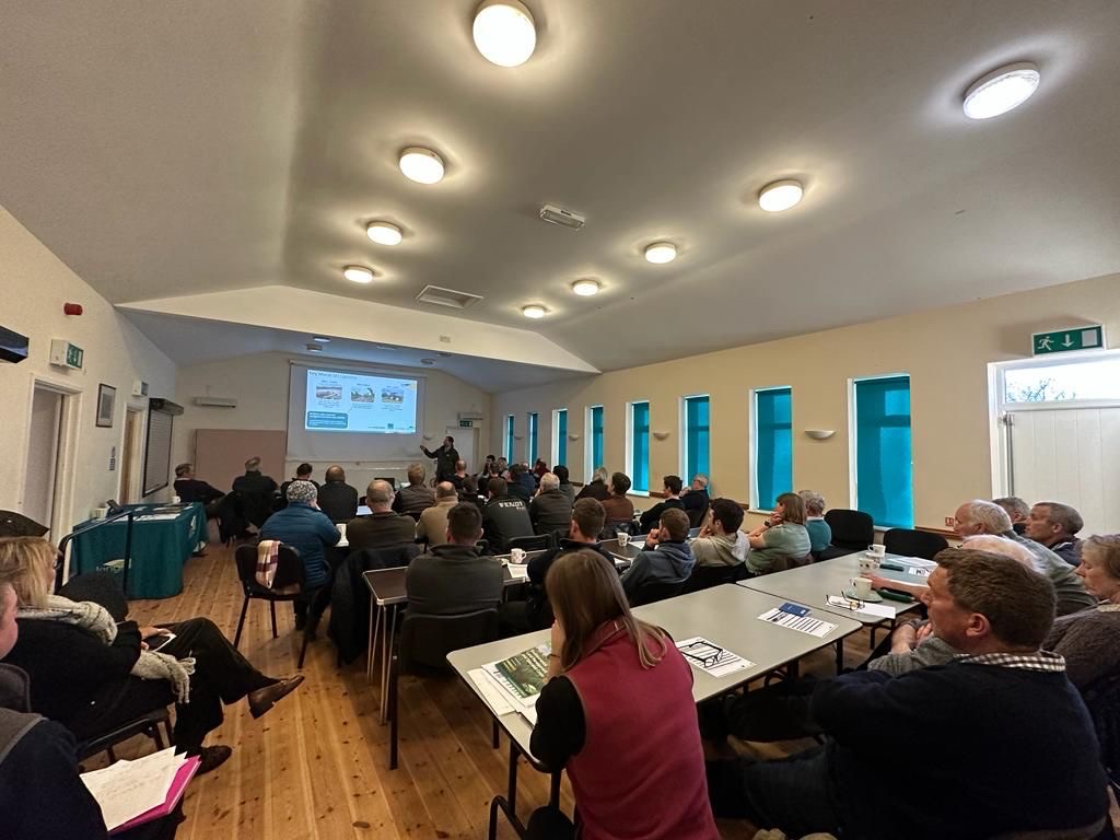 1/6 Along with our specialists from MyCompliance, @Kingscrops & @SOYLprecision, we’re hosting various events to support farmers with forward planning. In the west, our advisors discussed results from SFI in '23 & what farmers can expect for '24 - including exciting new actions.