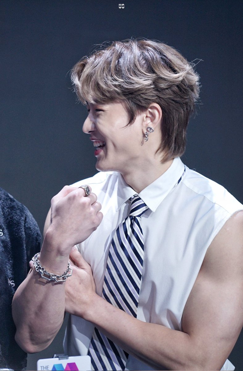 2JKhun_Italia's tweet photo. Iniziamo la settimana con questo magnifico sorriso! Buongiorno a tutt*!!💗🦁
#2jkhunchalach #2JLionPink
#ฝูงสิงโตของ2J @2Jkhunchalach #2JMorning https://t.co/kD4UO4rjgN