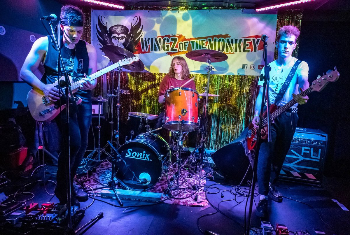 JAM TUB (@jamtubofficial) on Twitter photo Still BUZZED from Friday night Stockton. Huge love! We can’t wait to back soon… Next up we’re at <a href="/thebunkercic/">The Bunker CIC</a> THIS SATURDAY alongside <a href="/primaverasband/">Primaveras</a> so grab tickets at the link in bio!
📸 Francis Fitzgerald Still BUZZED from Friday night Stockton. Huge love! We can’t wait to back soon… Next up we’re at <a href="/thebunkercic/">The Bunker CIC</a> THIS SATURDAY alongside <a href="/primaverasband/">Primaveras</a> so grab tickets at the link in bio!
📸 Francis Fitzgerald