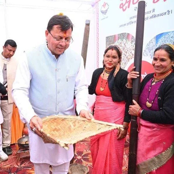 agrideptuk's tweet image. चम्पावत में 11 फरवरी 2024 को पूर्ण पहाड़ी परिवेश में नजर आए मा. मुख्यमंत्री श्री धामी चंपावत के सीमांत गुमदेश क्षेत्र के ग्राम ठाटा में विभिन्न विकास कार्यों का भी अवलोकन किया। 

#AtmaYojana #AtmaScheme #GovermentScheme #AgricultureDepartmentchampawat #UttarakhandLatest #News