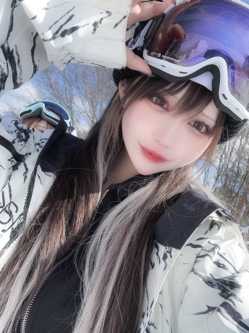 コスプレイヤーmonaのTwitter画像50