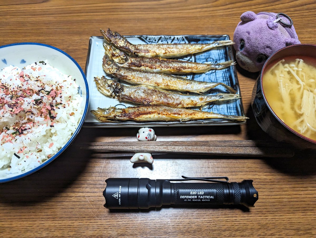hg4eHPzmvVIEmWD's tweet photo. ししゃも✨🍚(´-(ェ)-`;)🦸❤️
#メシアンドライト #SUREFIRE #E2DLUT #E2D #LED #DEFENDER #TACTICAL #シュアファイア https://t.co/Yr0MfY1BxJ