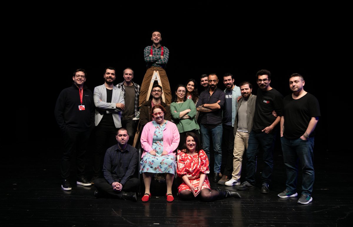 unsalhalil's tweet photo. Dramaturg olarak ilk defa odak seyircinin çocuklar olduğu bir projede çalıştım ve ne kadar emek isteyen bi' alan olduğunu tecrübe ettim.

'Dikkat Nine Çıkabilir!'

Tüm ekibe başarılar! 🎭 https://t.co/fEaXIcrb4R
