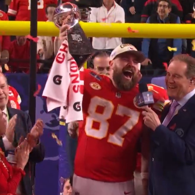 Taylor Swift and Travis Kelce. That's it, that's the tweet.