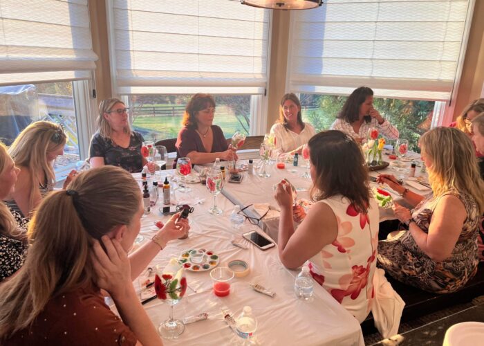 Gayane20000's tweet image. Are you interested to do a team-building event? I bring art to you in-person or online, just ask! #BeautyinArt #TeamBuilding #WellnessPrograms #SipandPaint #ArtforBirthday