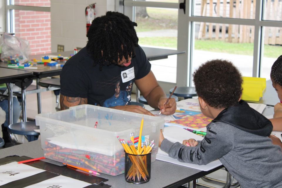BRYCE THORNTON (@brycethornton_2) on Twitter photo My Friday was spent creating memories @ Foster Elementary School. The students were engaged in creating valentine gifts for their friends & families.
For future opportunities please visit edfoundationac.org. <a href="/TheEdFoundation/">The Ed Foundation</a> <a href="/Fl_Victorious/">Florida Victorious</a> #FVFoundation My Friday was spent creating memories @ Foster Elementary School. The students were engaged in creating valentine gifts for their friends & families.
For future opportunities please visit edfoundationac.org. <a href="/TheEdFoundation/">The Ed Foundation</a> <a href="/Fl_Victorious/">Florida Victorious</a> #FVFoundation