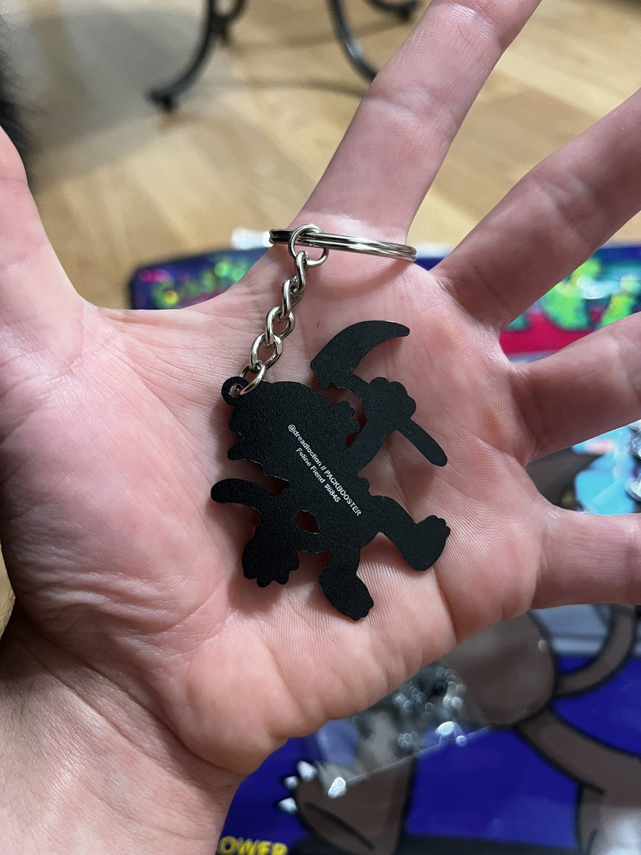 #FIENDZ NIP baggie &amp; keychain giveaway??? 🐾🐾🐾 <a href="/FelineFiendz/">Fiendz</a>