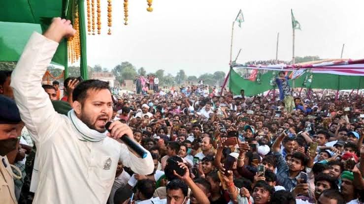 HansrajMeena's tweet photo. मंदिर का मुद्दा ठंडा हो गया, तेजस्वी का खौफ खड़ा हो गया। #तेजस्वी_ज़रूरी_है https://t.co/CYRi7hmKYH