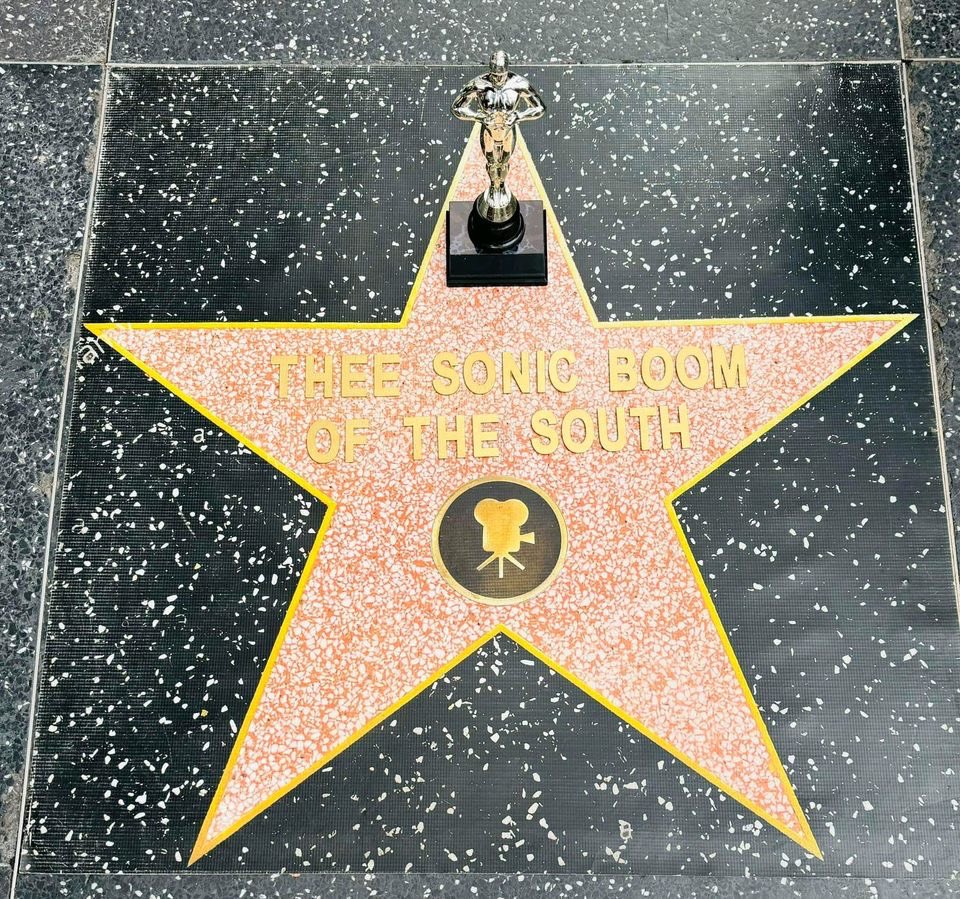 Can we make this happen?👀👀👀 #hollywoodwalkoffame