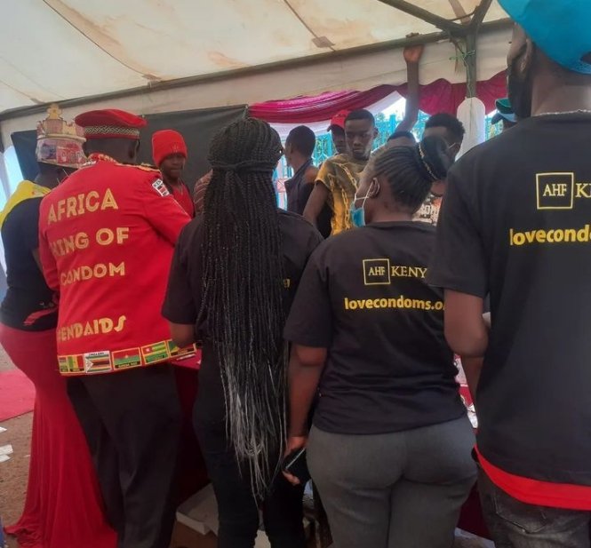Mybody_Ke's tweet photo. Tomorrow is #ICD, let's celebrate the power of protection! Condoms not only prevent unplanned pregnancies but also help guard against sexually transmitted infections. Stay safe, stay protected.
#WSMDS
#DignityIsTheRightToChoose
#HealthyAdolescents
#ICD https://t.co/kL8y0hmHLC