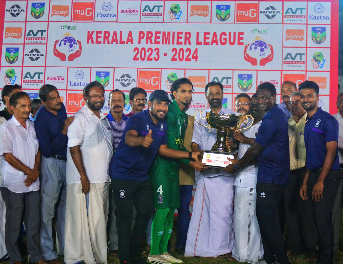 keralafa's tweet photo. ๐ Honoring Excellence!
Adv. T. O. Mohanan, Mayor of Kannur Corporation, presents the Scoreline KPL 2023-24 trophy to the deserving champions, Kerala United FC! ๐๐
#ScorelineKPL #KPL #KeralaFootball https://t.co/Yzkiz6PuOU