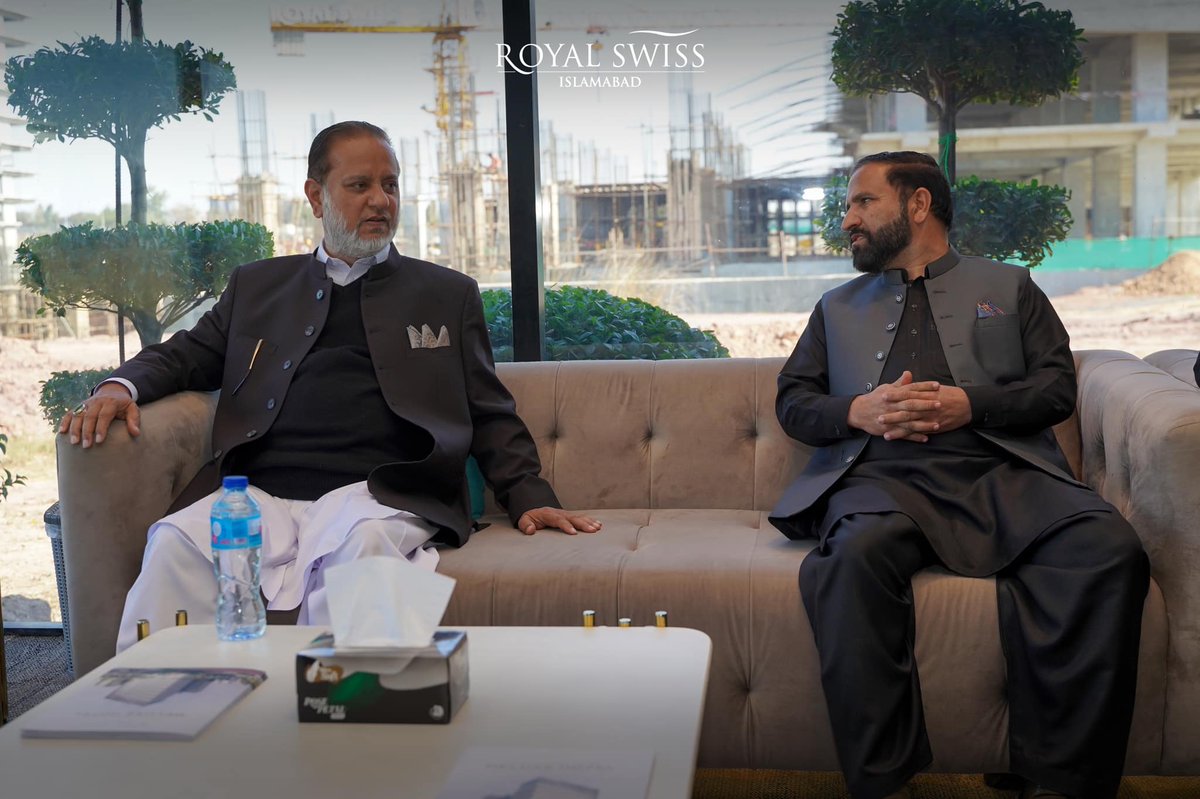 J7Group92's tweet photo. Sardar Attique Ahmed Khan President All Jammu &amp; Kashmir Muslim Conference, Ex-Prime Minister of AJ&amp;K visited Royal Swiss Islamabad today and had a bried meeting with the director of Royal Swiss Islamabad Mashooq Hussain.
🌐 https://t.co/bI2TSnrxwm
📞 UAN: 0335 7777 527
#J7Group https://t.co/vh8PKmYaol