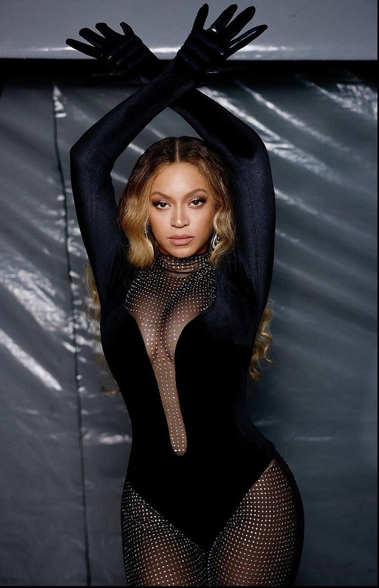 BeyXMeg tweet media