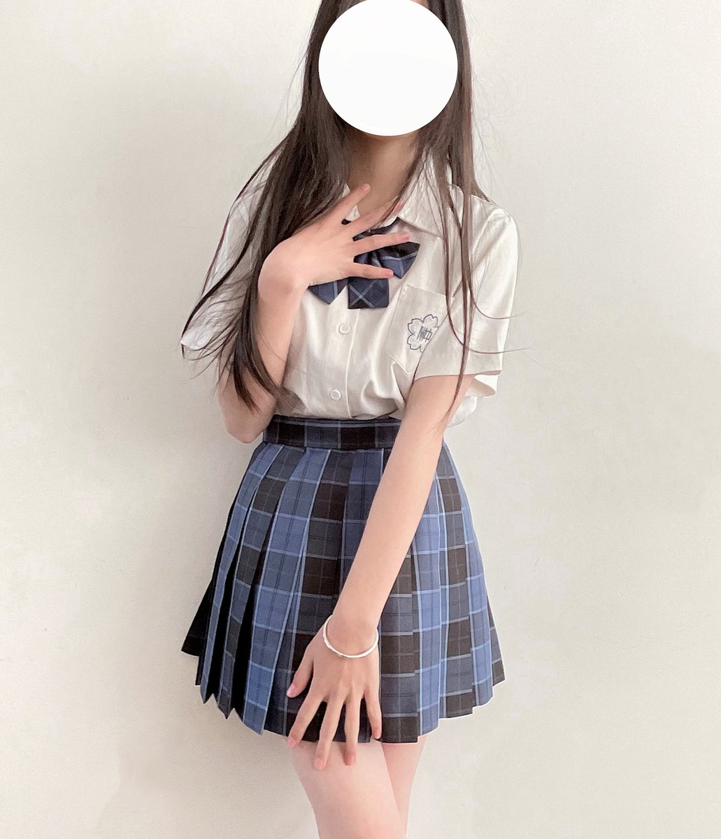 dng1366613's tweet photo. @FeierGoddess 18岁女友，求评价 https://t.co/GBkOwa6jJA