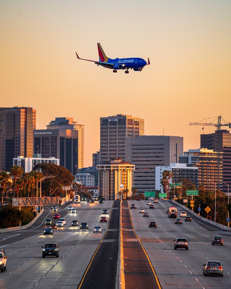 Southwest Air (Boeing 737-790) #WN3218 arrives at San Diego Int’l Airport (SAN/KSAN) #✈️ 

#southwestheart