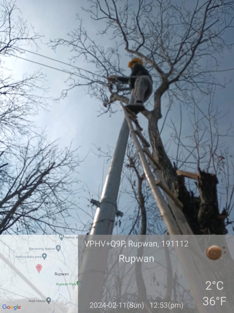 kpdcloffice's tweet image. #DisconnectionDrive
Disconnection drives have been intensified in the jurisdiction of S/D Chrar-e-Sharief, Budgam, for non-clearance of outstanding energy dues by consumers: Er. Manzoor Dar, Ex. Engineer, Budgam.
@diprjk @OfficeOfLGJandK @Raj576113 @mussarat_zia