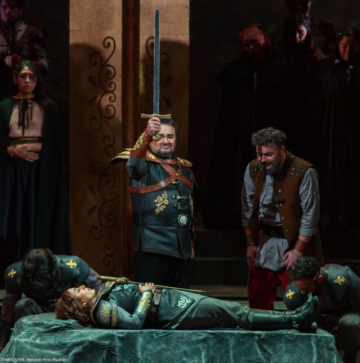 PalacioOficial's tweet photo. Esta noche, la @OperaINBAL presentó la obra Giovanna D’ Arco compuesta por Giuseppe Verdi en la Sala Principal del Palacio de Bellas Artes, con Karen Gardeazabal y Ramón Vargas en los roles principales. https://t.co/TitAYAuhPC