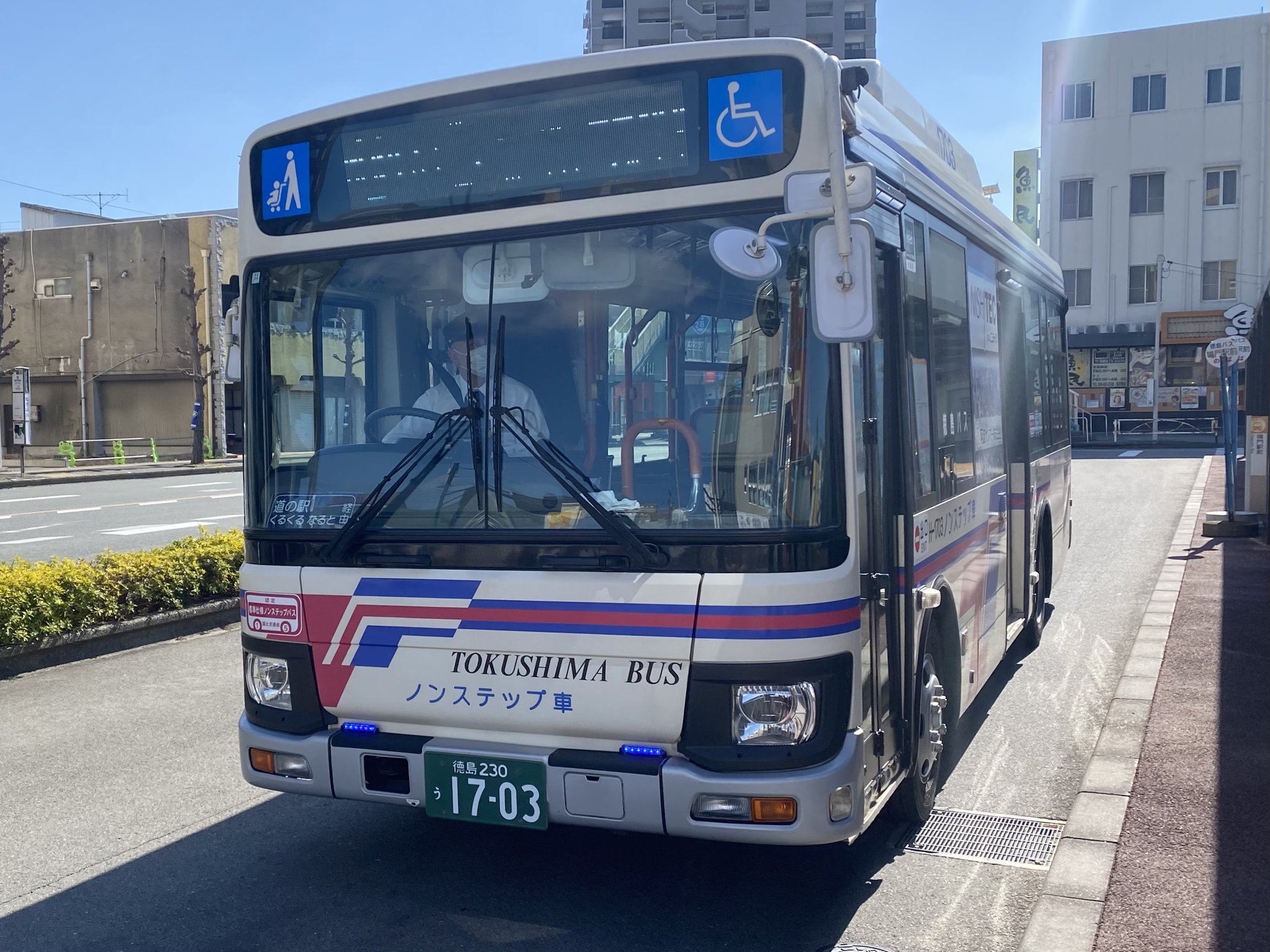 バズ 小田急バス 01-E9011 | 路線バス車両アルバム