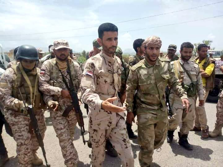 ليت أليمن تغرق مع سكأنها.      
             وليت موج البحر يعجنها عجين .          

وليت قوات أليمن واركانها.     
           بعد منير أليافعي تصبح طحين.

رحم الله القائد أبو اليمامة وكل شهداء الجنوب 

#جنوبيون_يوم_الشهيد_فخرنا