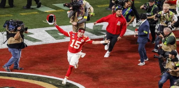 DecalogoOficial's tweet image. #xterior
Kansas City Chiefs consigue el bicampeonato ante los 49ers en tiempo extra
👇🏽

facebook.com/share/p/4p3yo1…

📰📸 El Financiero.

#xports #deporte #superbowl #superbowl2024lasvegas #kcchiefs #Champions #nfl #mahomes #kelce #taylorswift #campeones #Decálogo