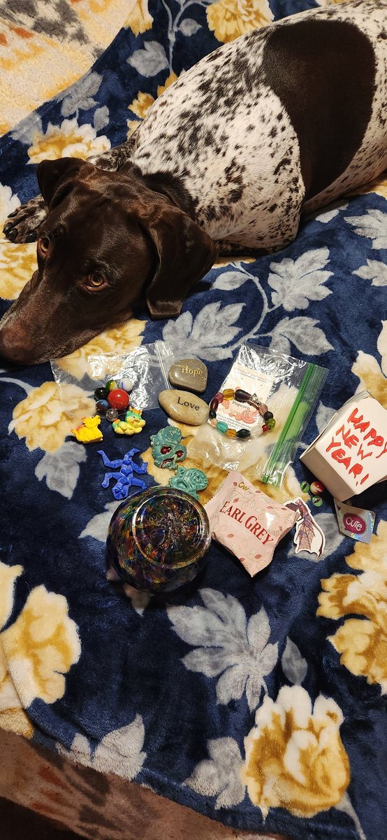 Rashell253's tweet image. Over 22,000 steps today, and well worth it!! Thank you to all the artists and this amazing community ❤️ 
#monkeyshines2024
Please comment if I found one of your goodies 🐉💕