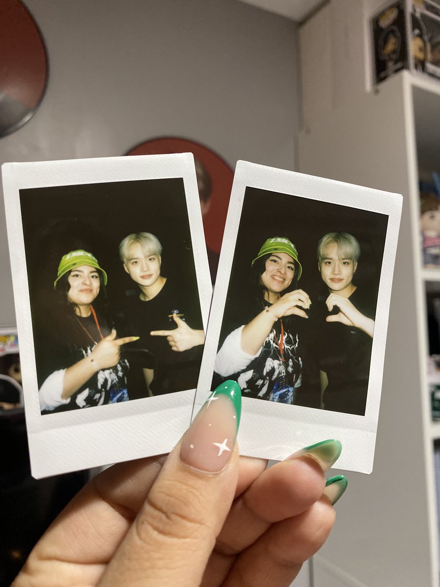 zayravalenz's tweet photo. Ahhhh 😭😭 by why is my picture with win my favorite!! 🙈🙈 so glad i got to meet/ see them perform this time around 🩵 oh and did i mention chicago got TOP GANG!!!! 🔥🔥🔥 #mcnd #win #castlej #bic #minjae #huijun #iceage #topgang #kpop https://t.co/YMnmmLL9DJ