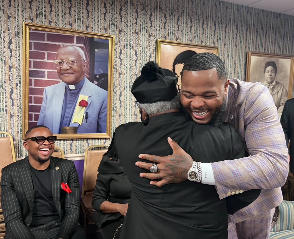 BishopCKButler's tweet photo. Congratulations to 2024 #SuperBowl Champion @jawaan., wendy_l_taylor and your entire family. Your @hogconline family is proud of all that you have accomplished. May God continue to bless you. Go @Chiefs !! #TGBTG https://t.co/IjBkEy99yD
