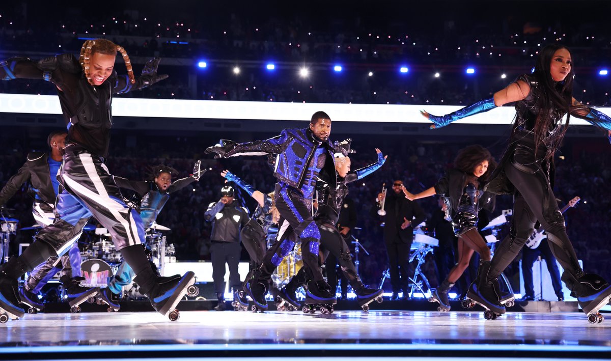 Cabbie's tweet photo. Usher's Superbowl Halftime Show performance was awesome. Vocals + dance choreography EXCELLENT. Delivered bangers. Brought Atlanta w/ Jermaine Dupri, Lil Jon, Ludacris + a marching band. The man was rollerskating! Alicia Keys and H.E.R. - chef's kiss. https://t.co/23rMzrHKUQ