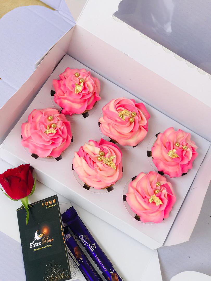 LynMaisha's tweet photo. Hey good people, a reminder that today is the last day of placing in your Valentine’s Day orders with @MaishaCakesUg 

Look thru our items and call/wattsapp 0783638494 to place your orders. https://t.co/j0CE7xwCTO